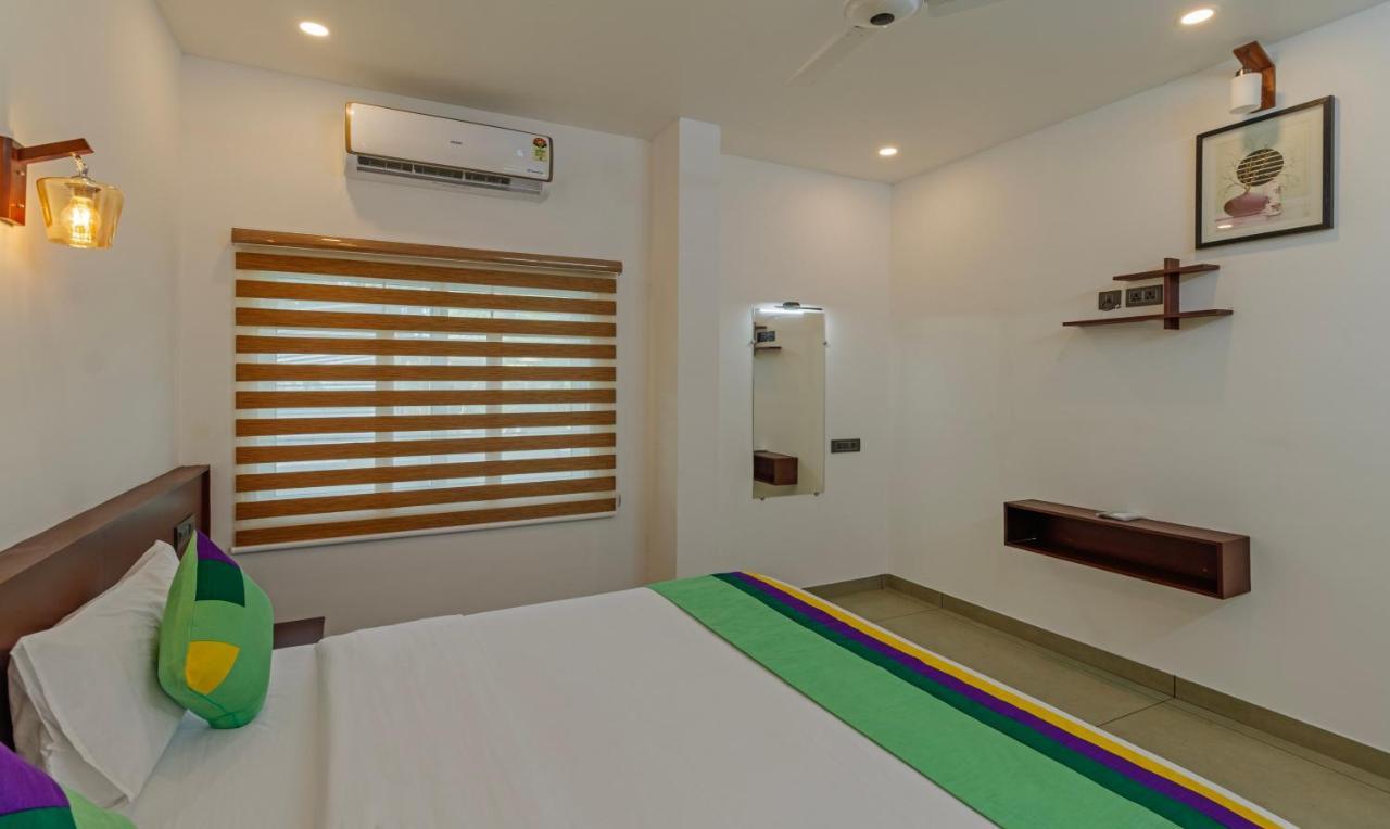 Treebo Amigos Residency Cochin Airport Hotel Kochi エクステリア 写真