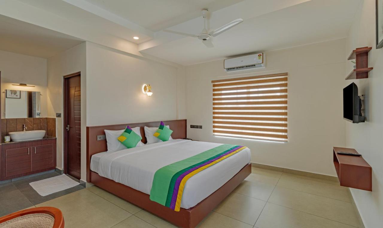 Treebo Amigos Residency Cochin Airport Hotel Kochi エクステリア 写真