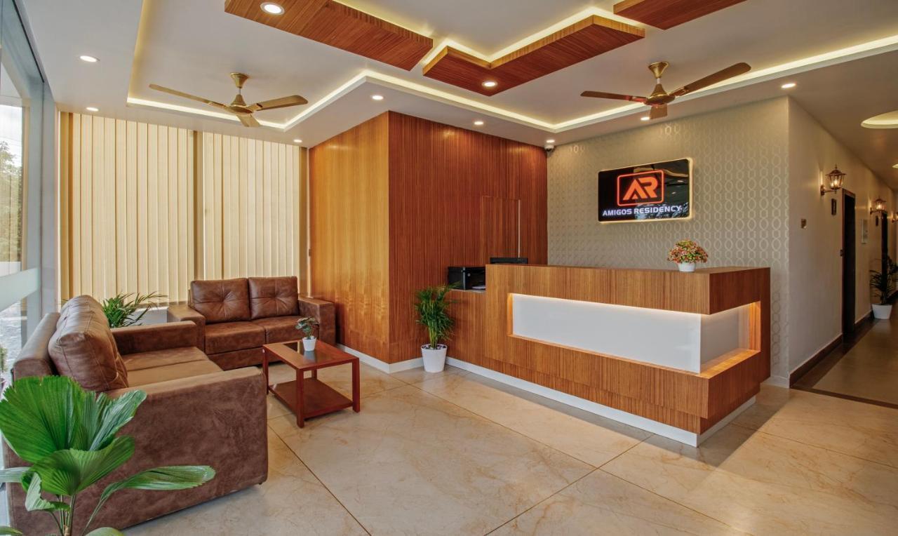 Treebo Amigos Residency Cochin Airport Hotel Kochi エクステリア 写真